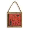 "My Broom Stick Runs On Wine" Halloween Wandbild 15cm